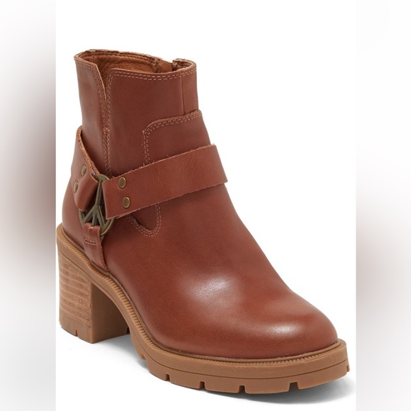 Lucky Brand Shoes - LUCKY BRAND Soxton harness booties/women size 8M